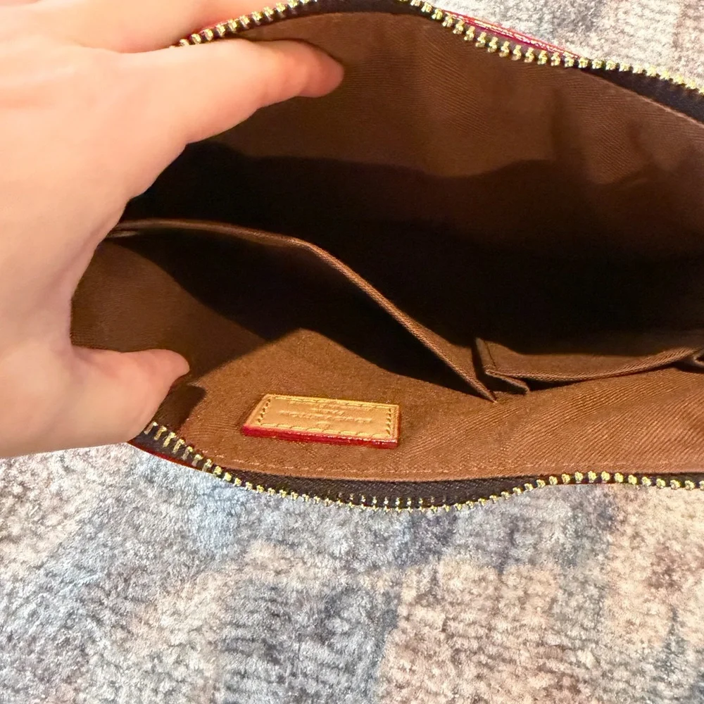 Brown Purse - Picture 4 of 5